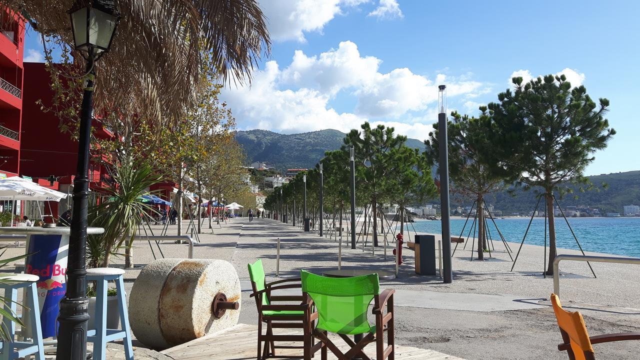 Castle Hotel Himare Exterior photo