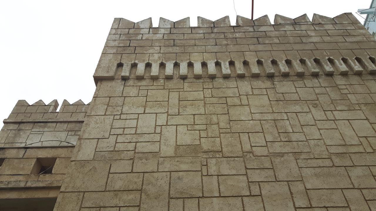 Castle Hotel Himare Exterior photo